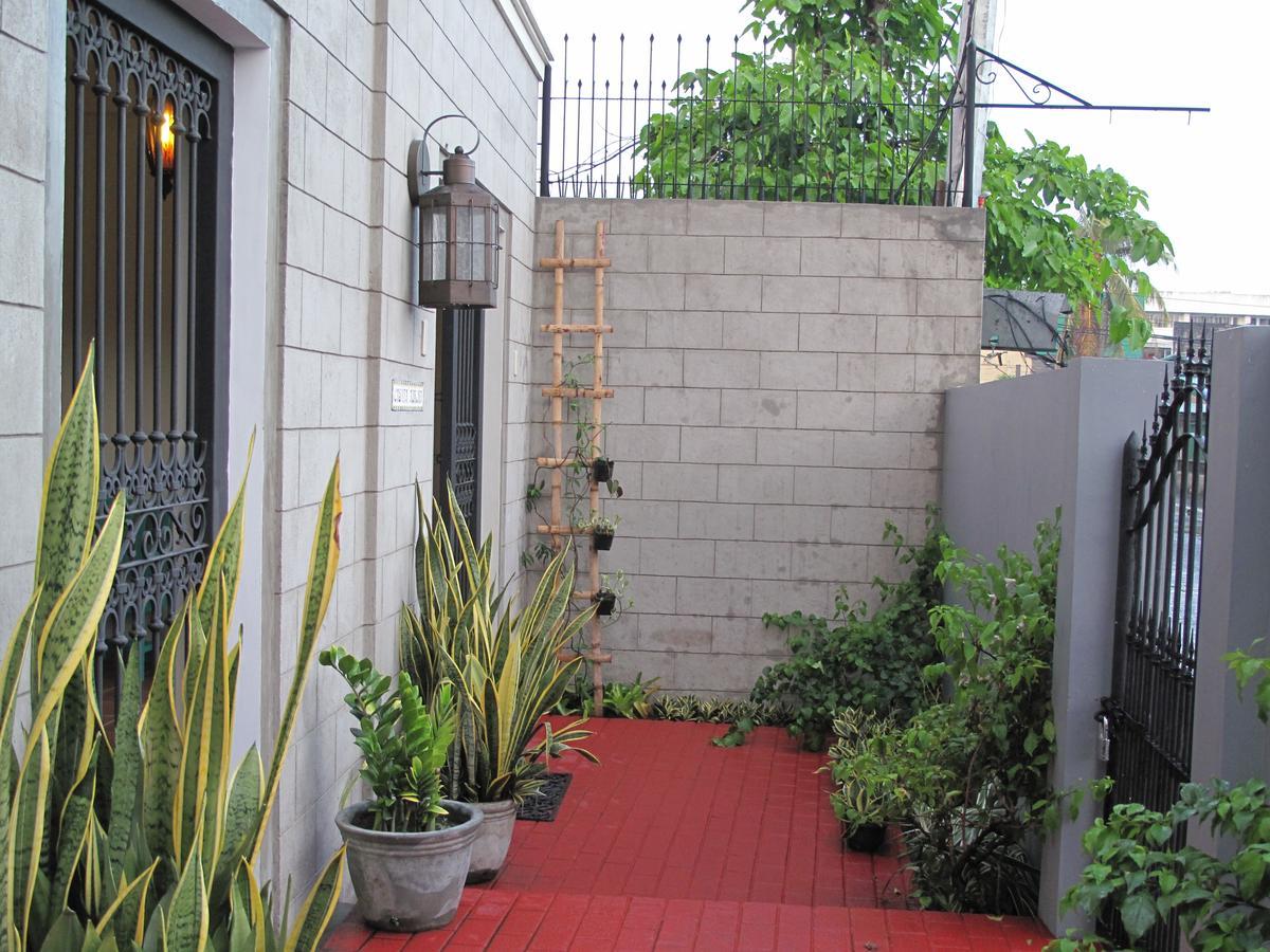 Casita Aurora Bed And Breakfast Legazpi Zewnętrze zdjęcie